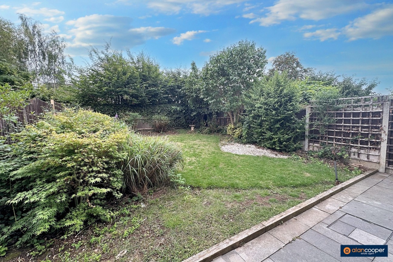 Shakespeare Drive, Whitestone, Nuneaton, CV11 6NW