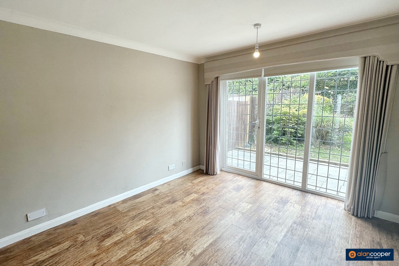 Shakespeare Drive, Whitestone, Nuneaton, CV11 6NW