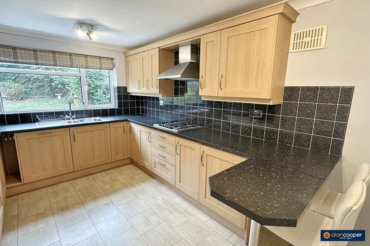 Shakespeare Drive, Whitestone, Nuneaton, CV11 6NW