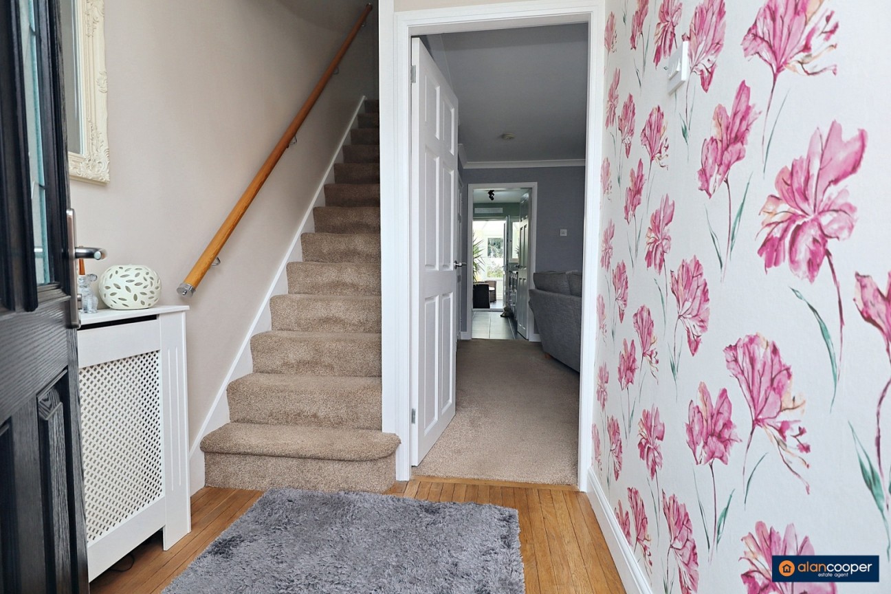 Treviscoe Close, Exhall, Coventry, CV7 9FE
