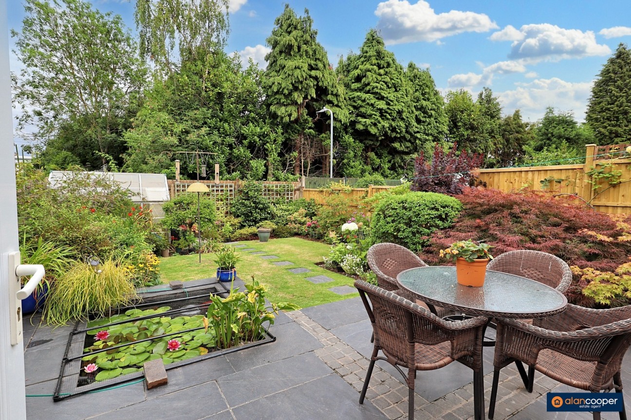 Treviscoe Close, Exhall, Coventry, CV7 9FE