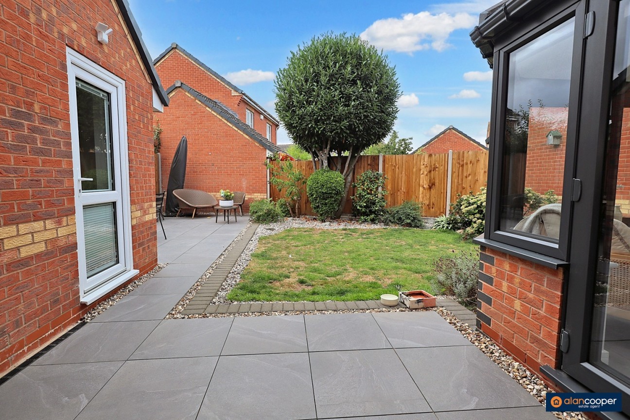 Campion Close, Bedworth, CV12 0GY