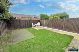 Bronze Close, Maple Park, Nuneaton, CV11 4YD