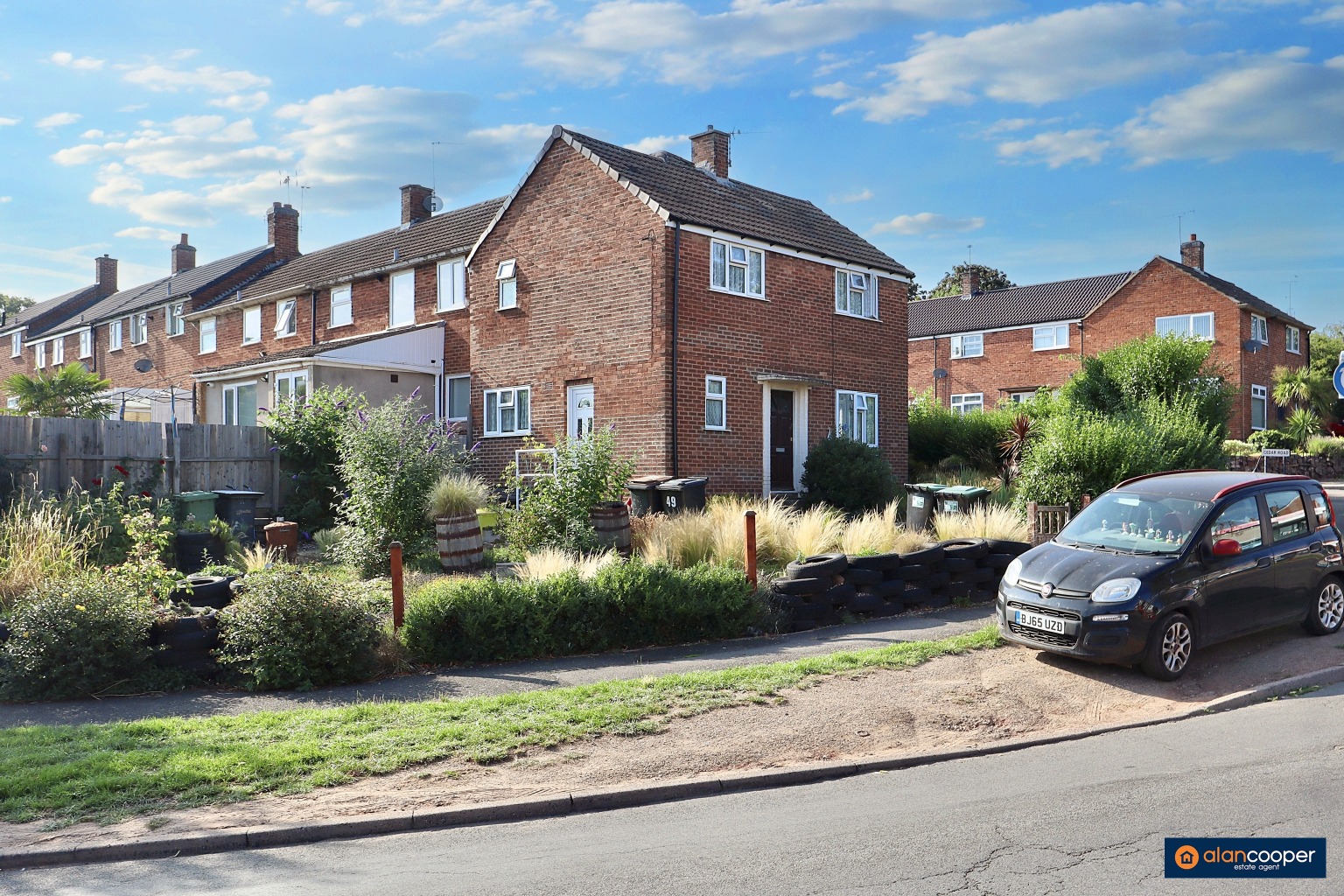 Queen Elizabeth Road, Nuneaton, CV10 9AT