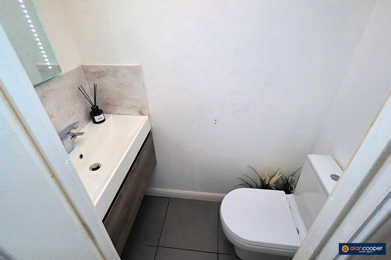 Sherbourne Avenue, Stockingford, Nuneaton, CV10 9JL