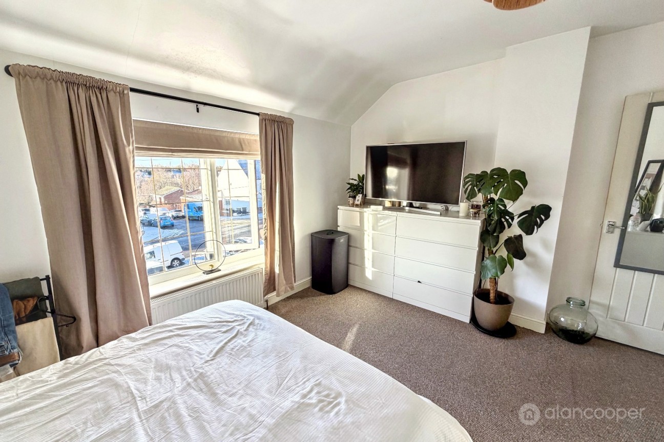 Bucks Hill, Nuneaton, CV10 9LH