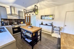 Bucks Hill, Nuneaton, CV10 9LH