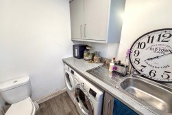 Bucks Hill, Nuneaton, CV10 9LH