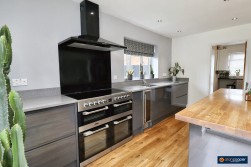 Eastfield Road, Weddington, Nuneaton, CV10 0BB
