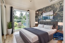 Eastfield Road, Weddington, Nuneaton, CV10 0BB