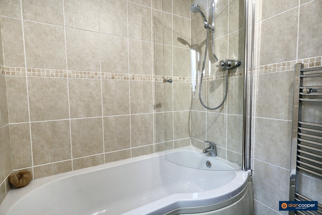 Eastfield Road, Weddington, Nuneaton, CV10 0BB