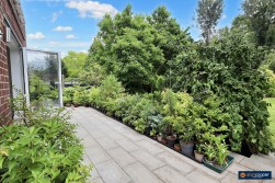 Eastfield Road, Weddington, Nuneaton, CV10 0BB