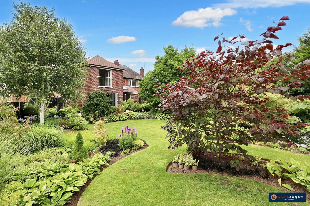 Eastfield Road, Weddington, Nuneaton, CV10 0BB