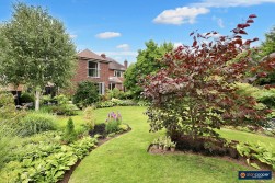 Eastfield Road, Weddington, Nuneaton, CV10 0BB