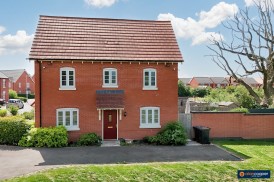 Russett Avenue, Manor Fields, Nuneaton, CV11 6YW