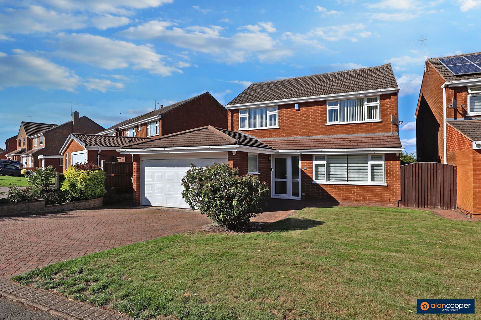 Wentworth Drive, Whitestone, Nuneaton, CV11 6LZ
