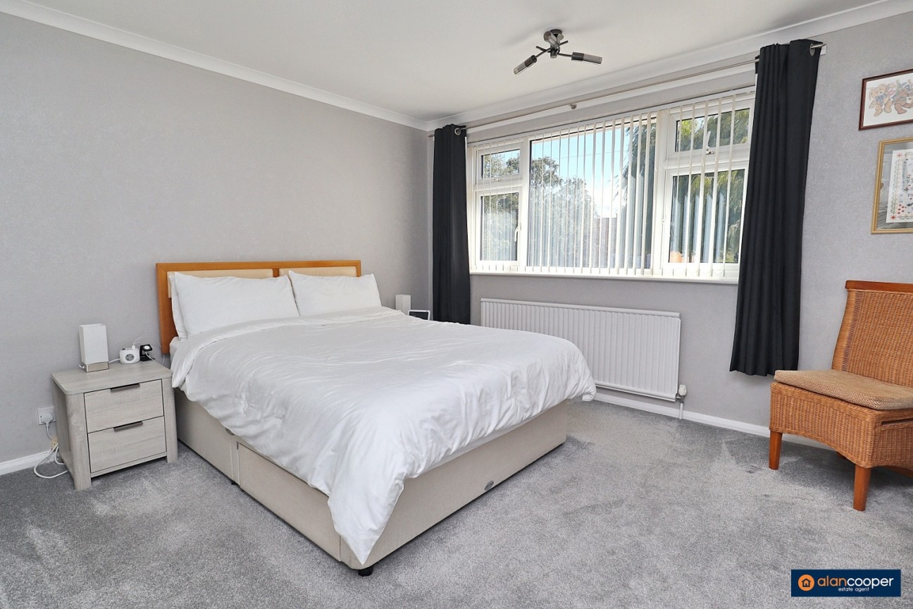 Wentworth Drive, Whitestone, Nuneaton, CV11 6LZ