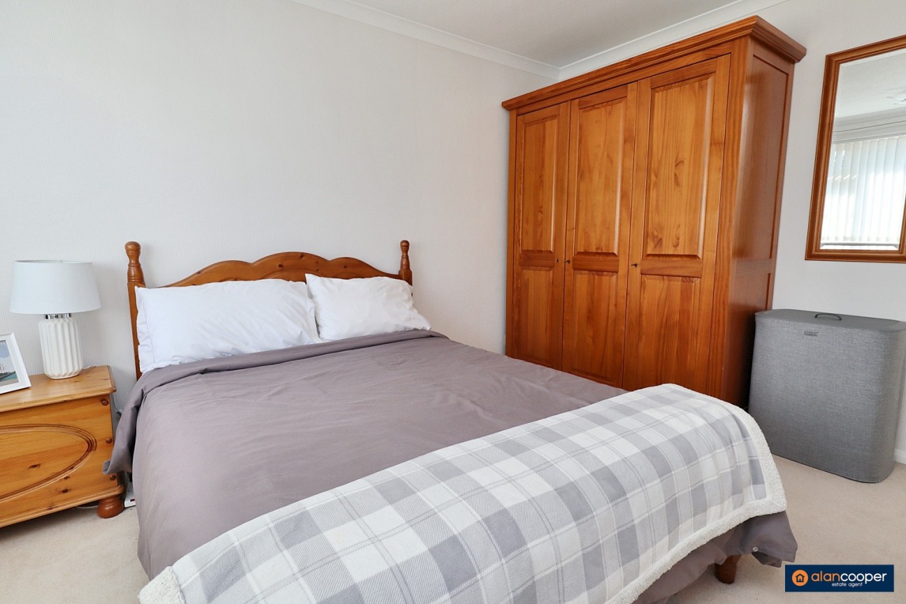 Wentworth Drive, Whitestone, Nuneaton, CV11 6LZ