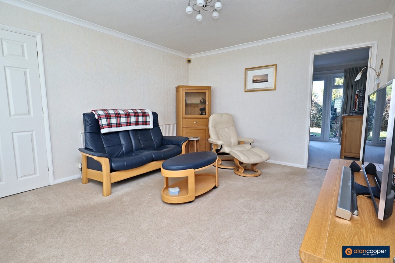 Wentworth Drive, Whitestone, Nuneaton, CV11 6LZ