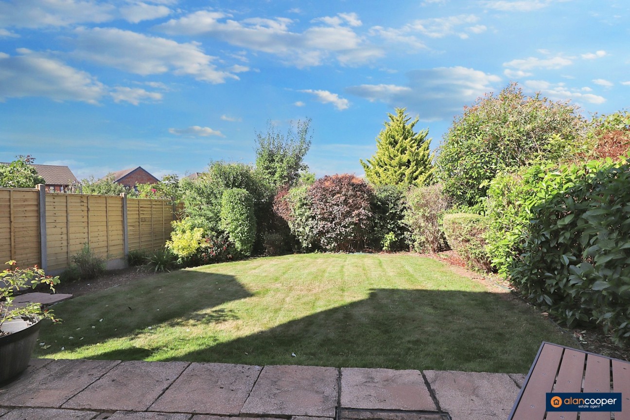 Wentworth Drive, Whitestone, Nuneaton, CV11 6LZ