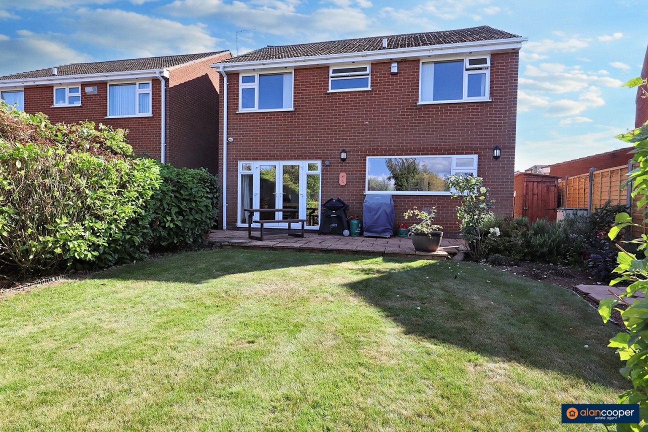 Wentworth Drive, Whitestone, Nuneaton, CV11 6LZ