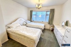 St. Nicolas Park Drive, Nuneaton, CV11 6EE