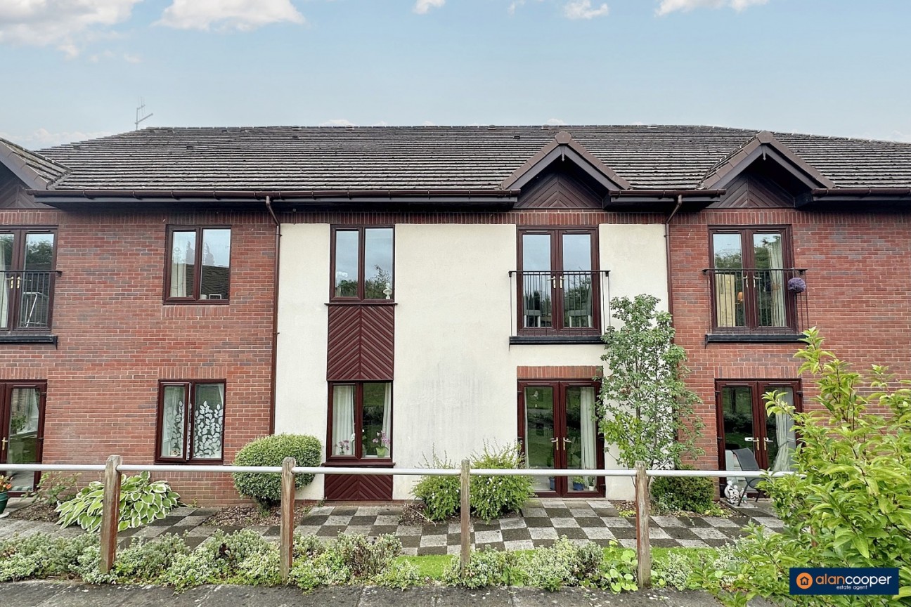 Abingdon, Bede Village, Hospital Lane, Bedworth, CV12 0PG