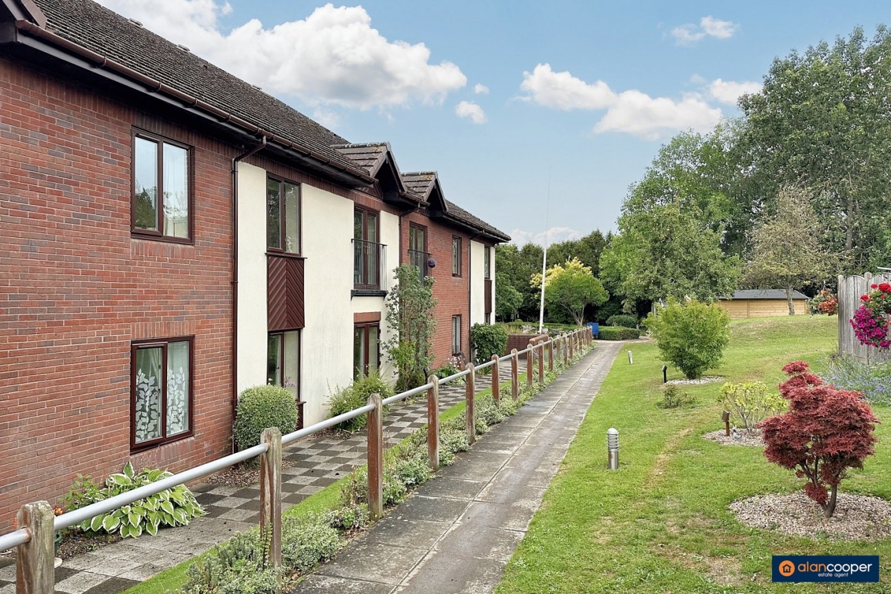 Abingdon, Bede Village, Hospital Lane, Bedworth, CV12 0PG