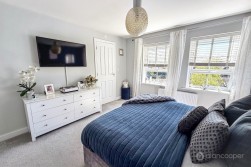 Flower Garden Drive, St James' Gate, Weddington, Nuneaton, CV10 0FX