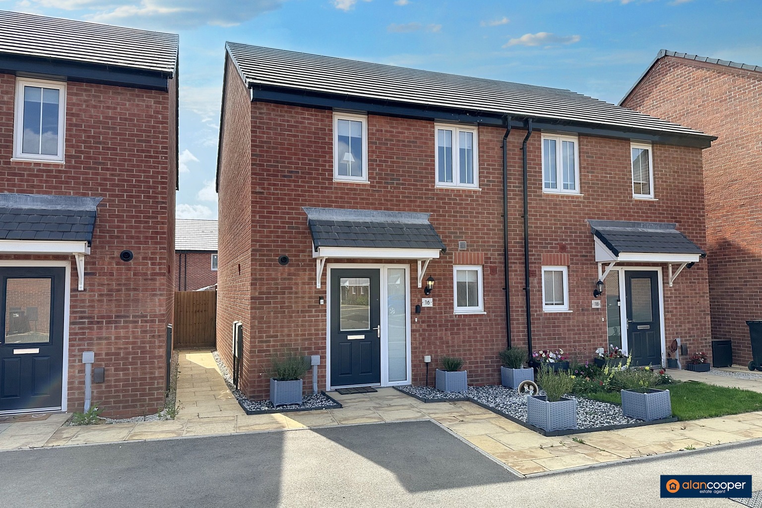 Catch Crop Way, Meadow Green, Nuneaton, CV11 7AF