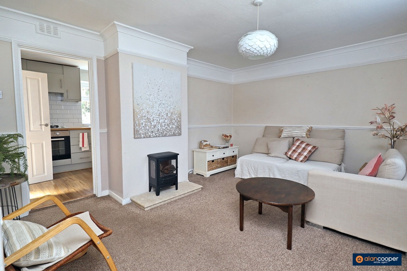 Cedar Road, Nuneaton, CV10 9DQ