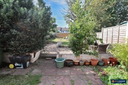 Cedar Road, Nuneaton, CV10 9DQ