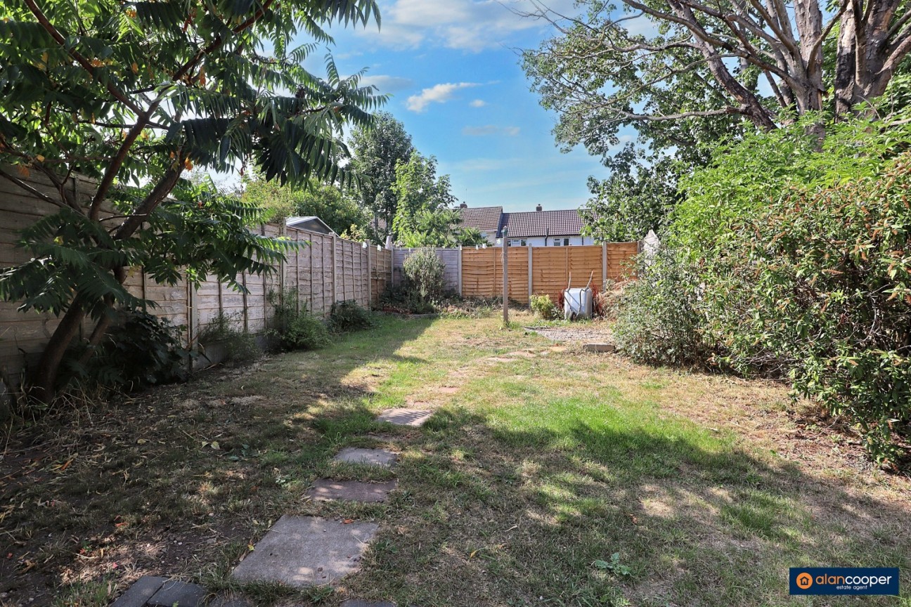 Cedar Road, Nuneaton, CV10 9DQ