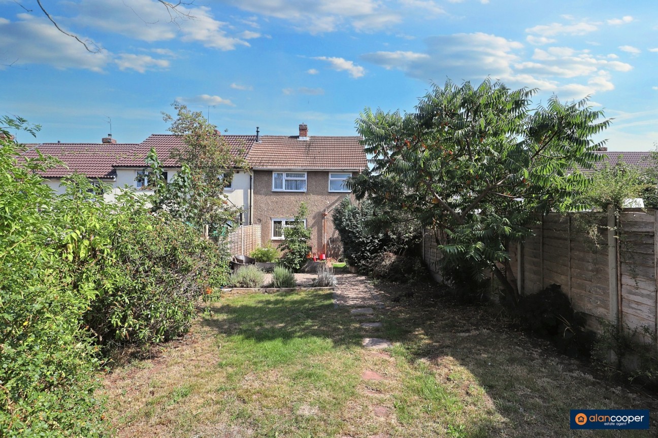 Cedar Road, Nuneaton, CV10 9DQ