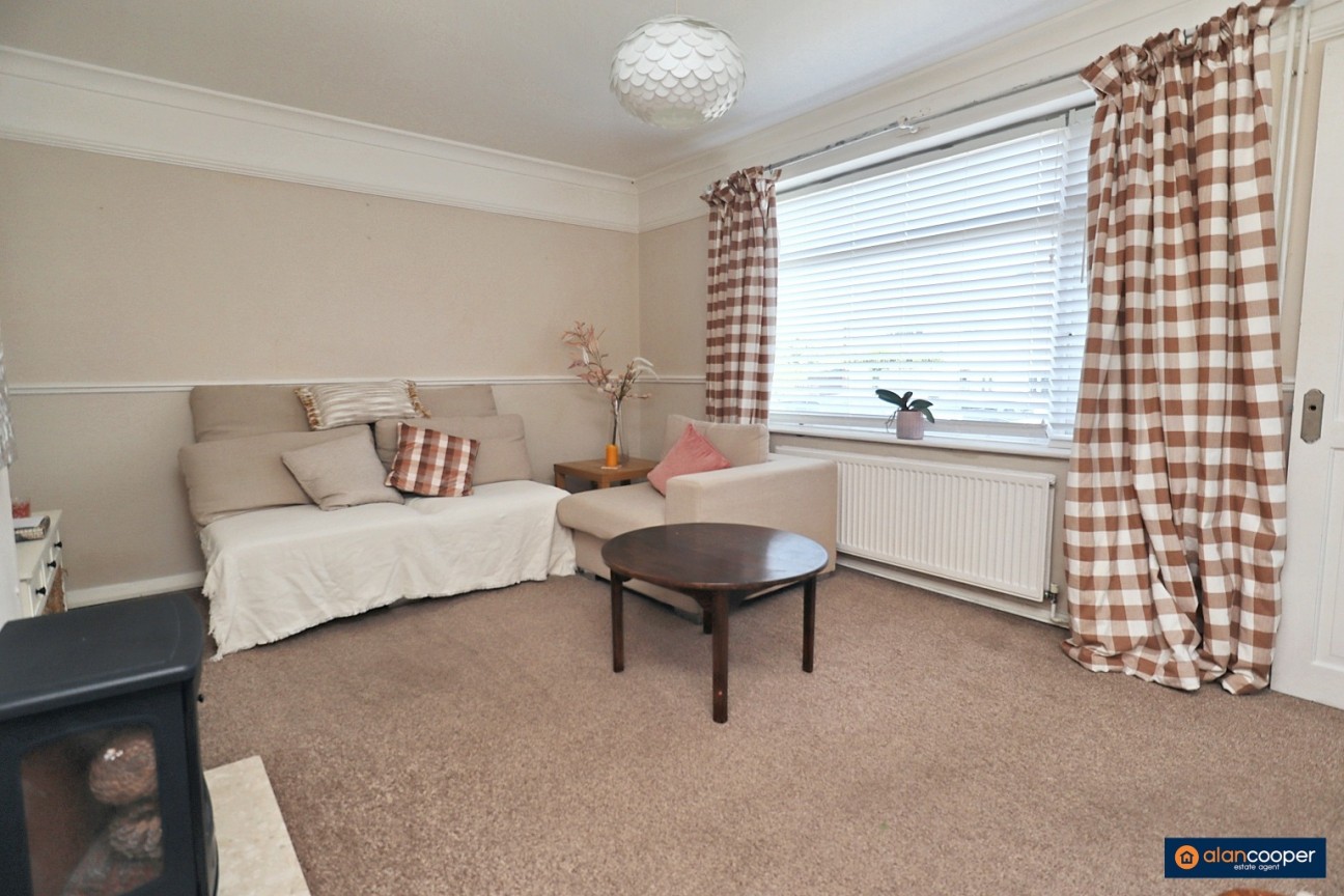 Cedar Road, Nuneaton, CV10 9DQ