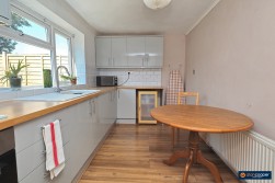 Cedar Road, Nuneaton, CV10 9DQ