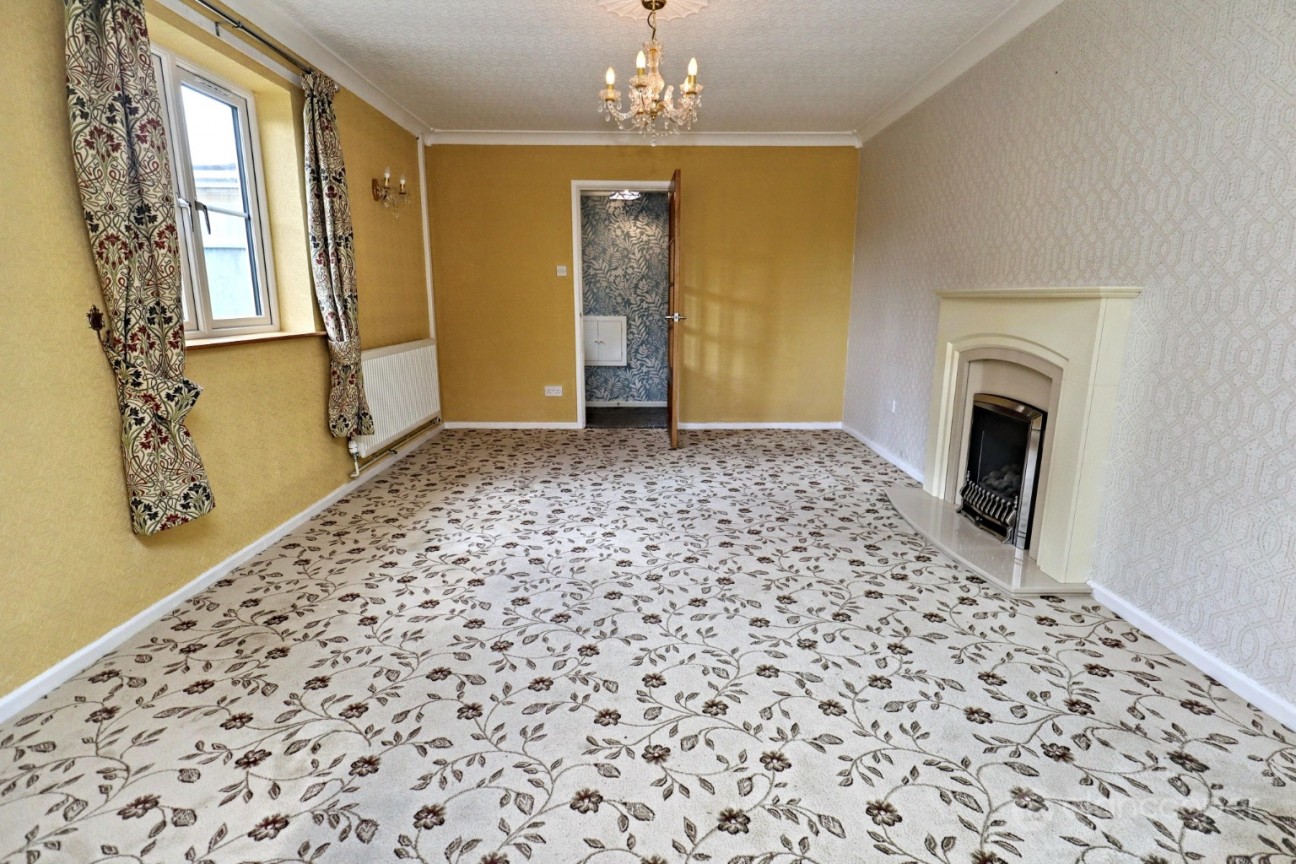 Windermere Avenue, St Nicolas Park, Nuneaton, CV11 6HJ