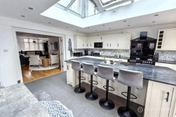 Greenmoor Road, Nuneaton, CV10 7EL