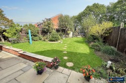 Marsdale Drive, Manor Park, Nuneaton, CV10 7RU