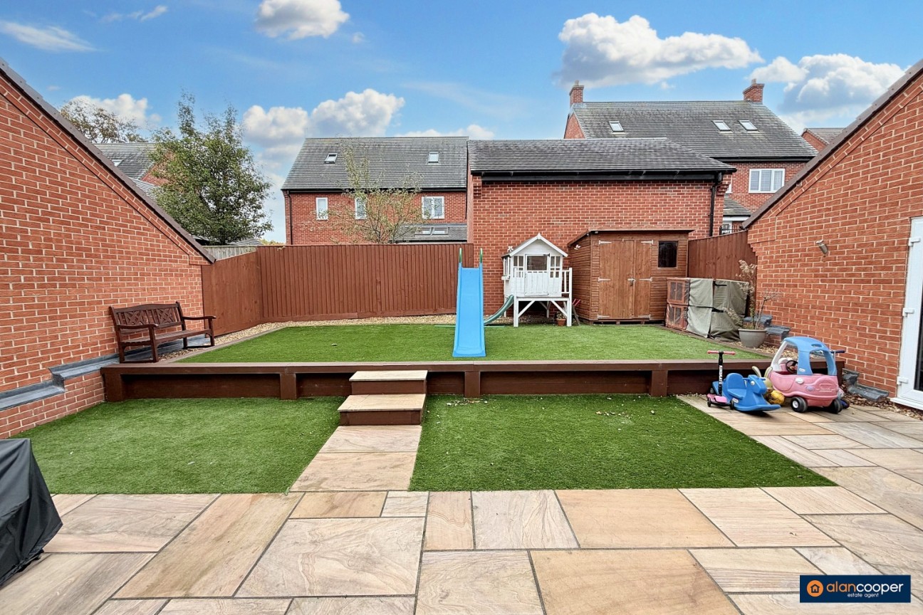 Quincy Close, Bramcote Manor, Nuneaton, CV11 6AY