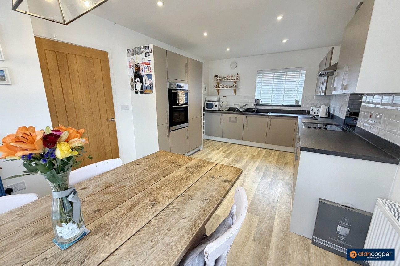 Quincy Close, Bramcote Manor, Nuneaton, CV11 6AY