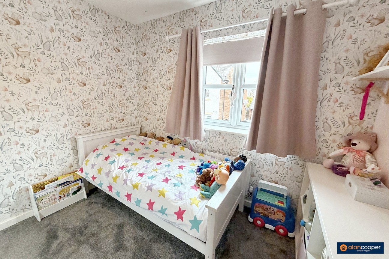 Quincy Close, Bramcote Manor, Nuneaton, CV11 6AY