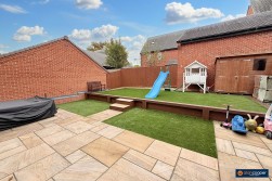 Quincy Close, Bramcote Manor, Nuneaton, CV11 6AY