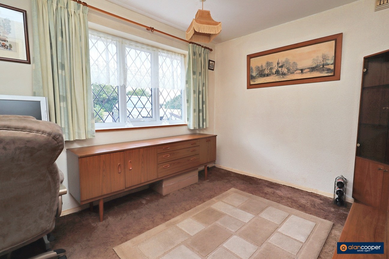 Merlin Avenue, Poplar Farm, Nuneaton, CV10 9JZ