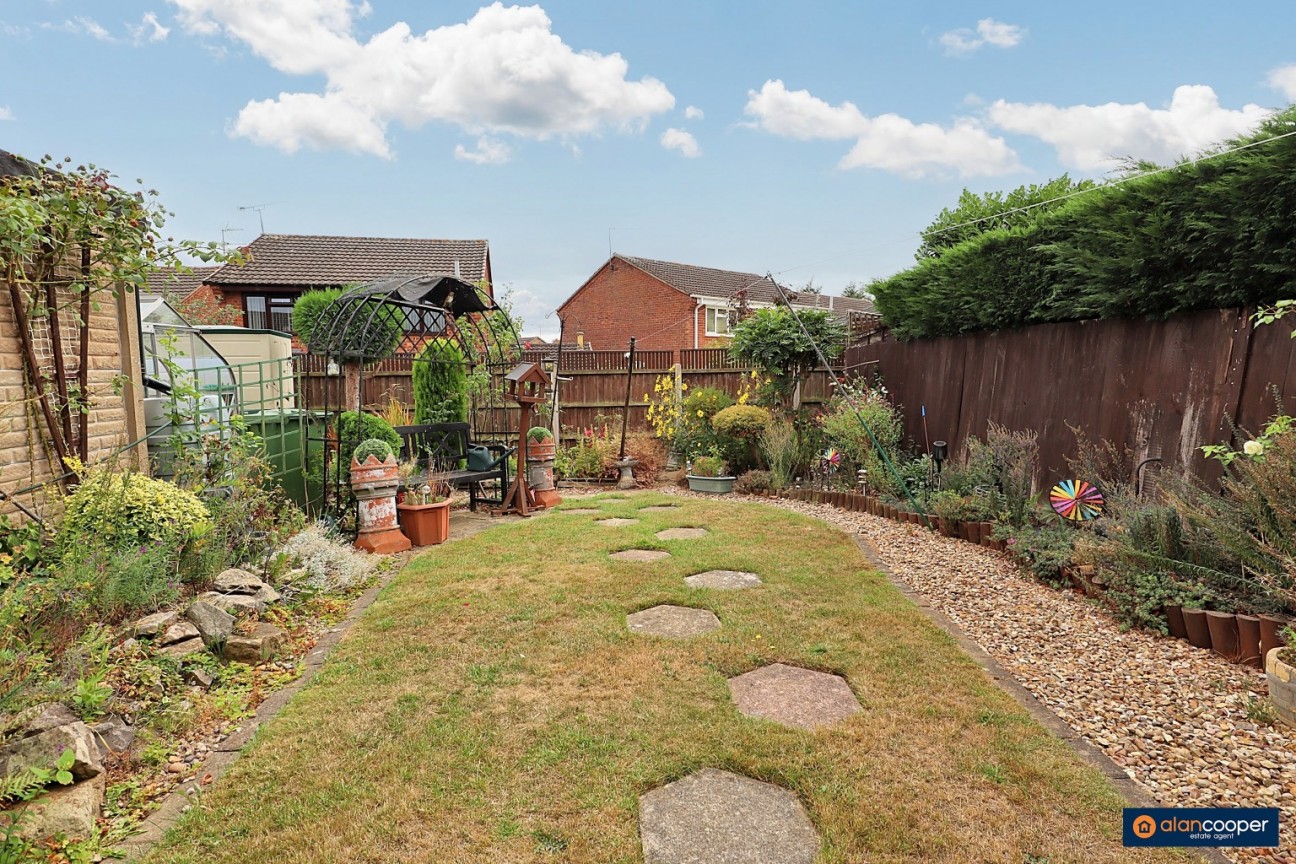Merlin Avenue, Poplar Farm, Nuneaton, CV10 9JZ