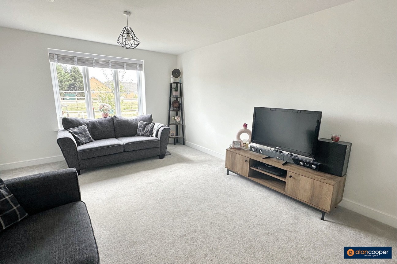 Wem Drive, Raveloe Gardens, Bulkington, CV12 9BA