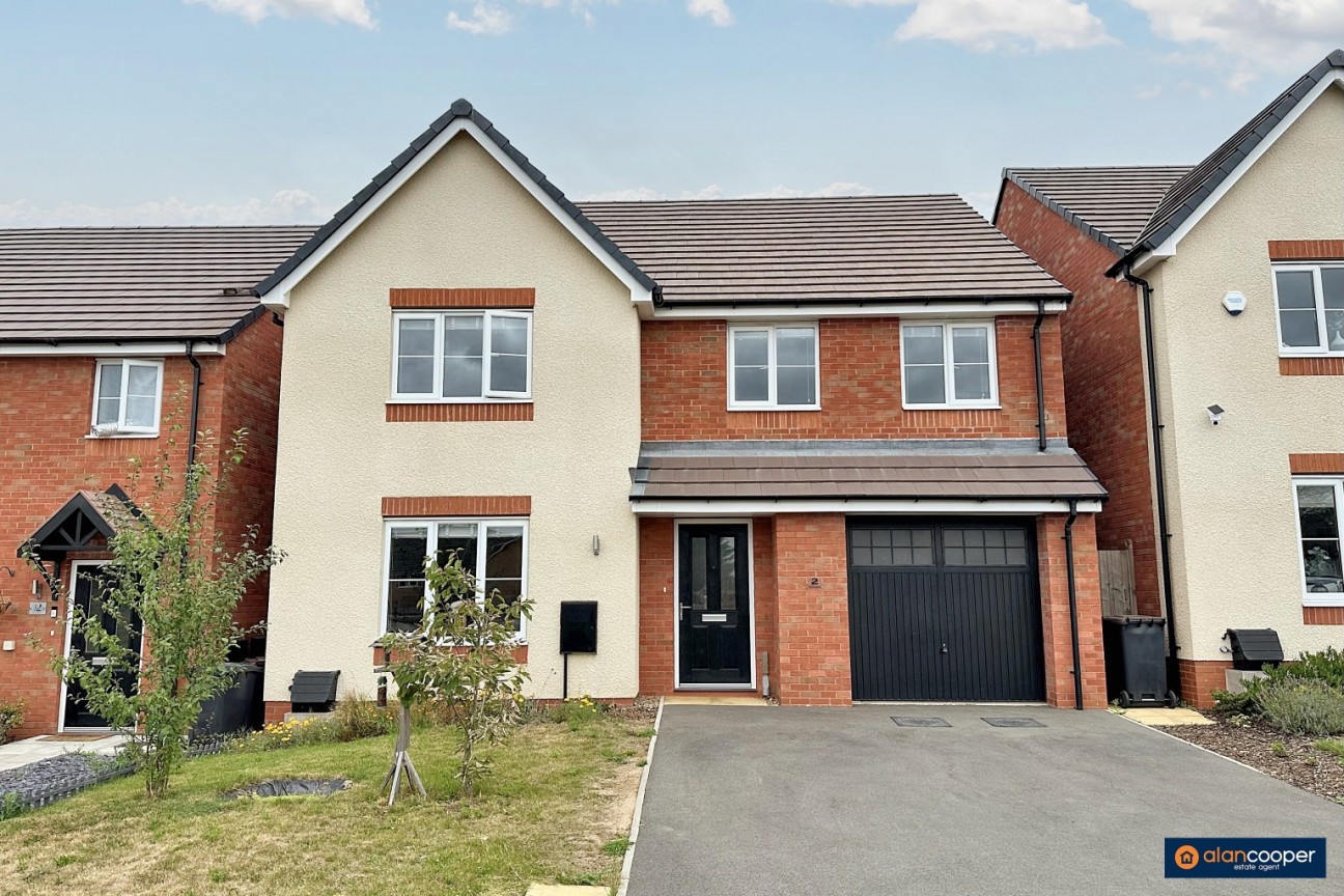 Wem Drive, Raveloe Gardens, Bulkington, CV12 9BA