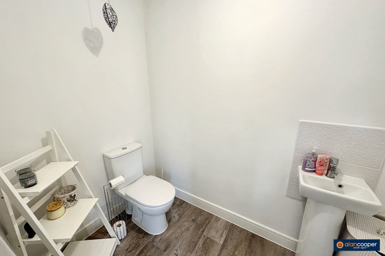 Wem Drive, Raveloe Gardens, Bulkington, CV12 9BA