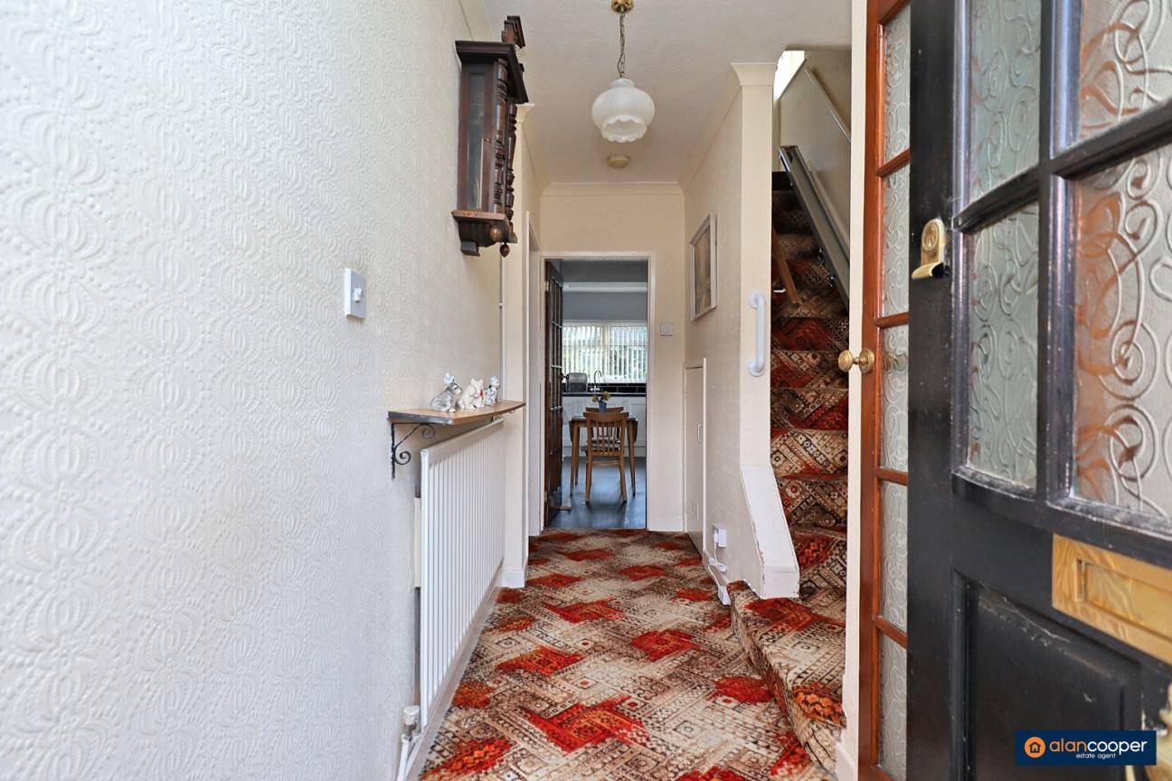 Waverley Square, Attleborough, Nuneaton, CV11 4RU