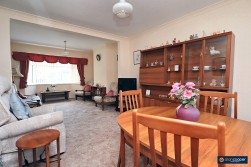 Waverley Square, Attleborough, Nuneaton, CV11 4RU